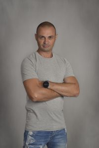 Photographe-ollioules-portraitiste-de-france-famille-enfant-bébé-mariage-toulon-var